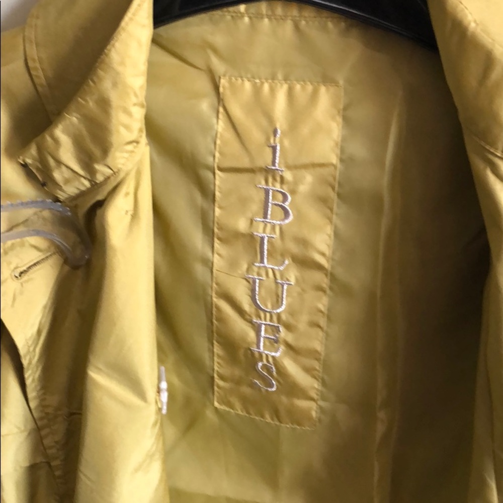 Nice light jacket - Picture 3 of 6